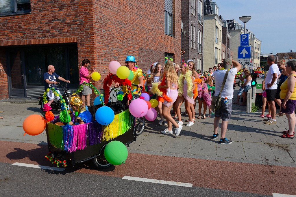 ../Images/Zomercarnaval Noordwijkerhout 2016 008.jpg